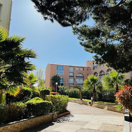 T2 ,4 Couchages ,Climatise ,Terrace ,En Face D'Aqualand ,Plage Rochelongue Agde Exteriér fotografie