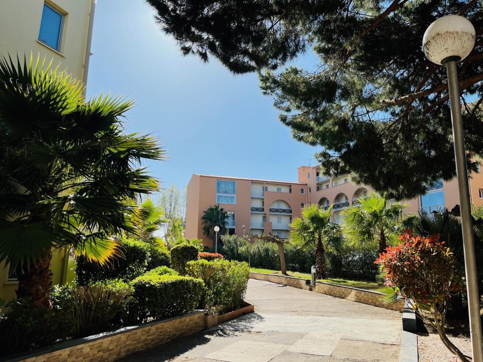 T2 ,4 Couchages ,Climatise ,Terrace ,En Face D'Aqualand ,Plage Rochelongue Agde Exteriér fotografie