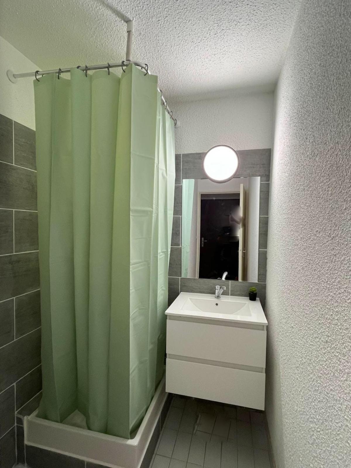 T2 ,4 Couchages ,Climatise ,Terrace ,En Face D'Aqualand ,Plage Rochelongue Agde Exteriér fotografie